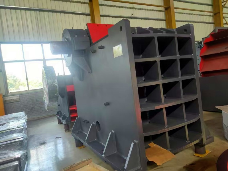 PE7510顎式破碎機